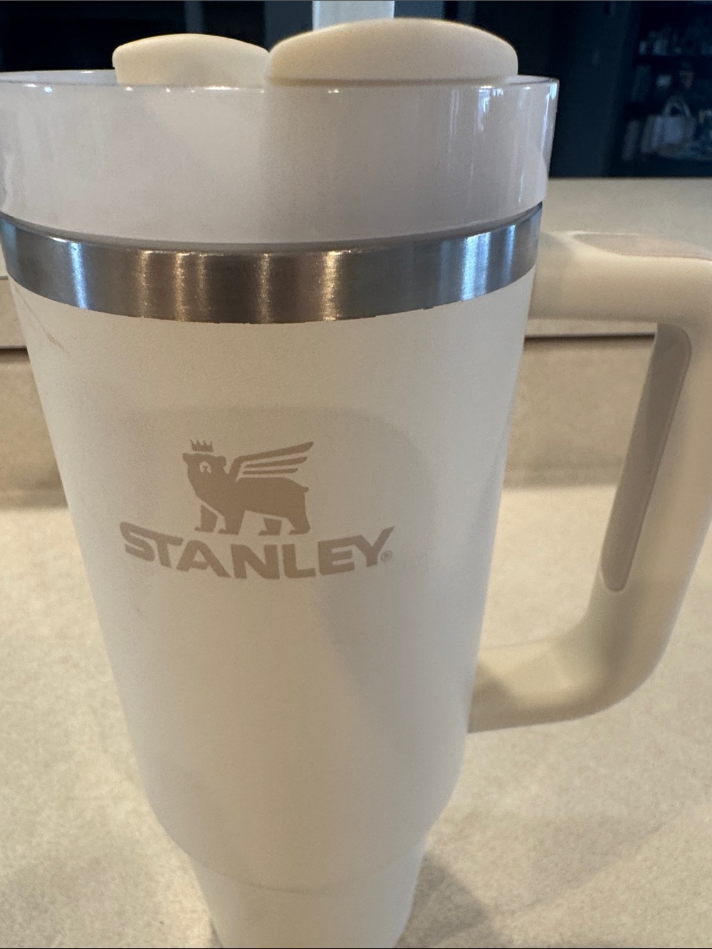 Stanley Cream Insulated Travel Mug with Handle and Straw - Picture 2 of 8